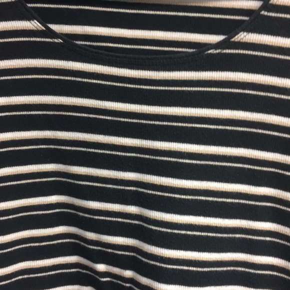 Top - Picture 3 of 4